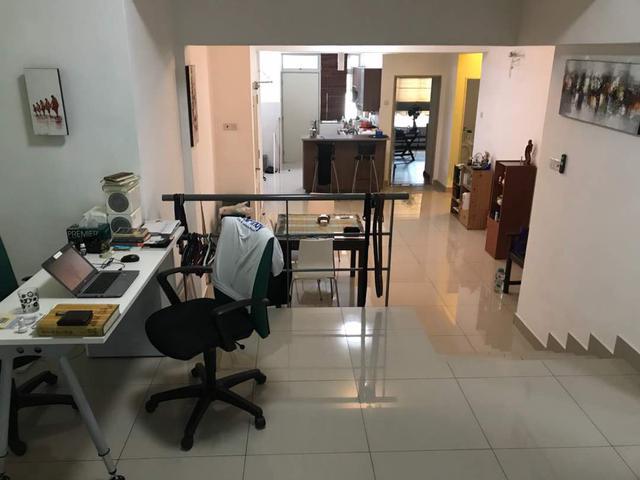 Bayan Villa 1st Floor 3R3B Renova Seri Kembangan