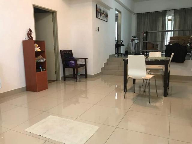 Bayan Villa 3R3B Nice FullyFurnish with LIFT at Seri Kembangan