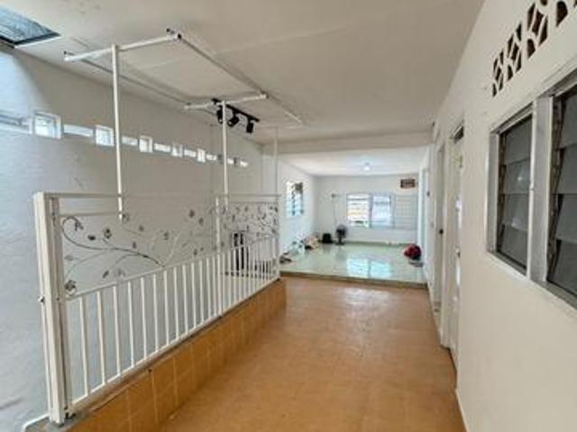Bayan Baru 2Sty Terrace House 2500SF 10Bedrooms 2Carparks