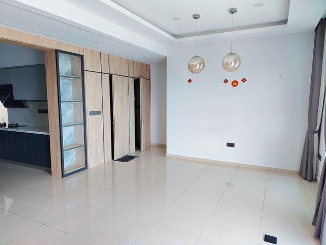 Bayan Lepas Tree Sparina Condominium House For Rent
