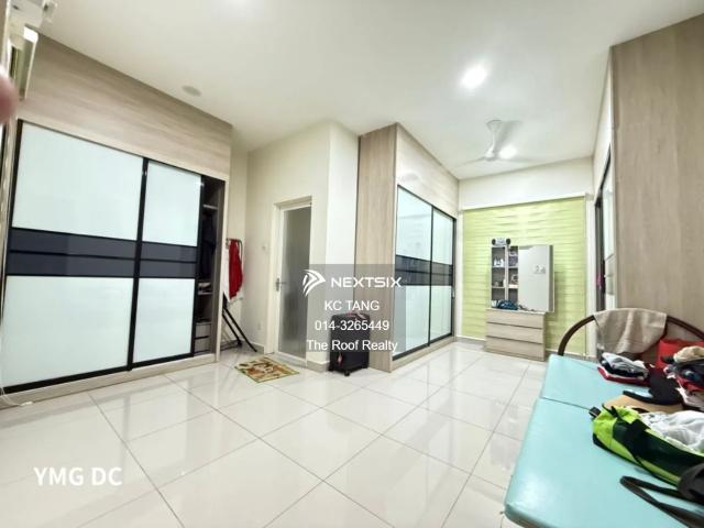 Bayan lepas factory warehouse with office for sale. 1,300 amp electric supply