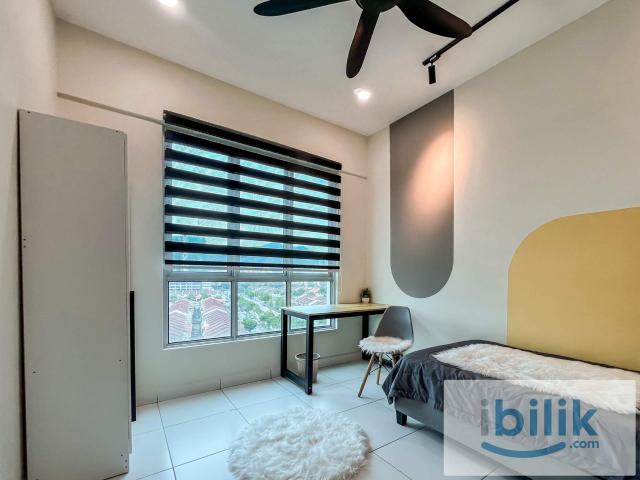 Bayan Lepas High End Condo Elit Heights Fully Furnish & New Renovated & Clean Chinese Female Unit!