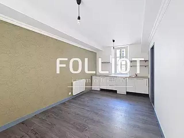 Bayeux 14400 Location appartement 2 pièces t2 au dernier étage
