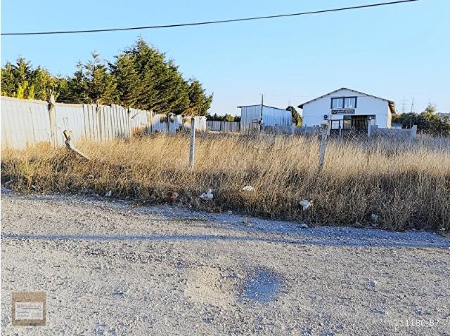BAYHAN EMLAK GAYRİMENKUL DEN SATILIK 629M2 ARSA KÖŞEBAŞI
