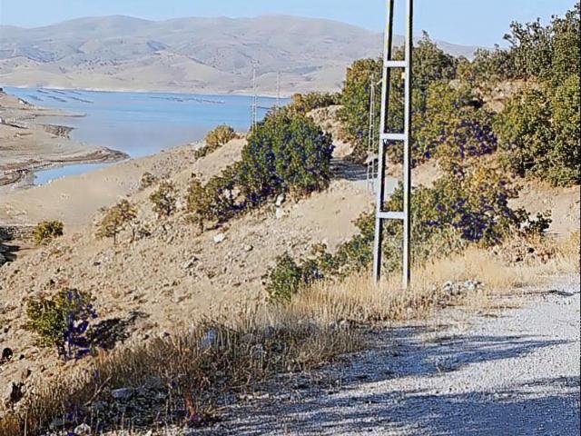 BAYKAL GAYRİMENKUL'DEN ERKİLET TAŞHAN MAHALLESİ'NDE EVLİ BAĞ