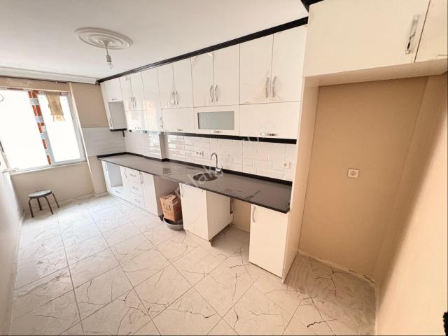 Baykal İnş.ismetpaşa Mah Satılık 3+1 Dublex 150m