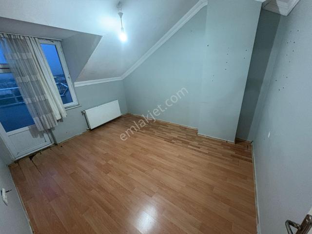 Baykal İnş Sultangazi Cebeci Mah Kiralık Catı Katı