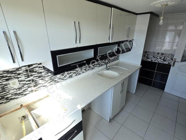 Baykal İnş Sultangazi Esentepe Mah Kiralık Catı Katı