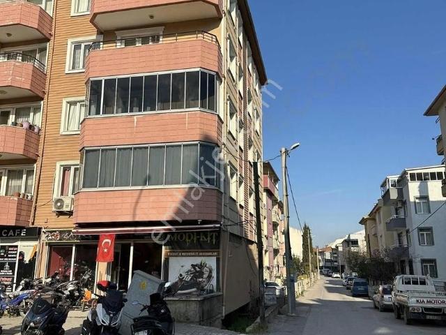 Baylent Gayrimenkulden Geniş Hesaplı Satılık 3+1