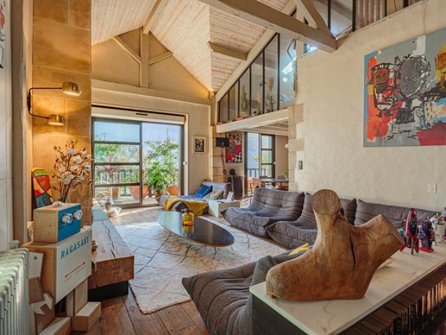 BAYONNE ARENES: MAISON TYPE LOFT AVEC 3 CHAMBRES ET PISCINE