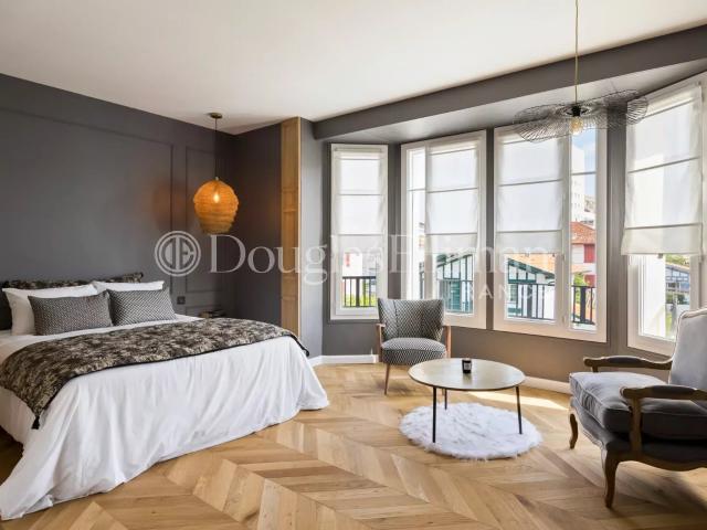 Bayonne Quartier Des Arènes Appartement Rénové 116m² Bayonne