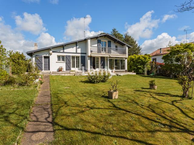 BAYONNE RIVRE DROITE MAISON FAMILIALE AU CALME