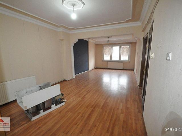 Bayramapaşa Muratpaşa Kaçmazdan Satılık 140m2 Cadde Üstü 3+1 Genişş Daire
