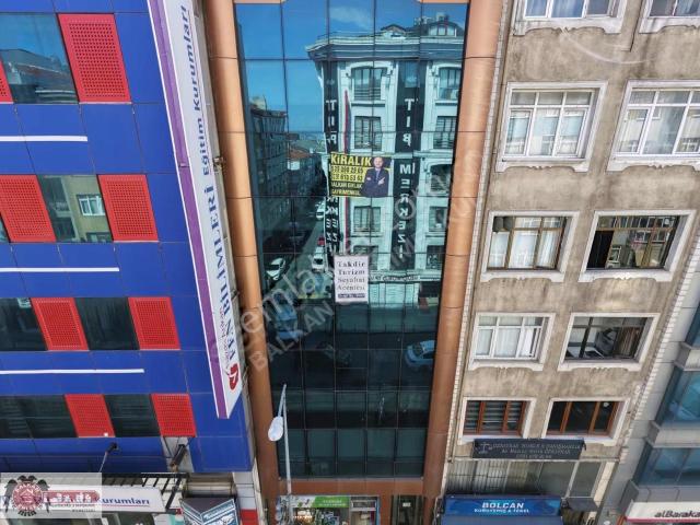 Bayrampaşa Abdi İpekçi Caddesi Üzerinde Kiralık Ofis / İş Yeri