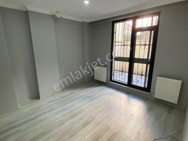 Bayrampaşa Kartaltepe Mah. 80m 2+1 Bahçe Kat Asansörlü Kat Mülkiyetli