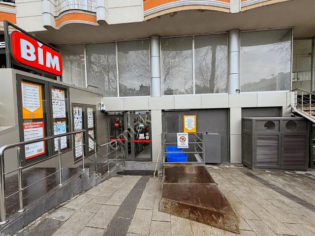 Bayrampaşa Yıldırım'da Kurumsal Kiracılı Cadde Üzeri Dükkan !