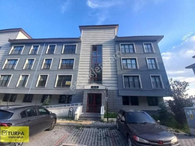 Bayrampaşa Yeni Toki'de Satılık Ara Kat 3+1 Daire