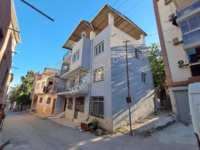 Bayraklı M.erener'de Satılık Bina
