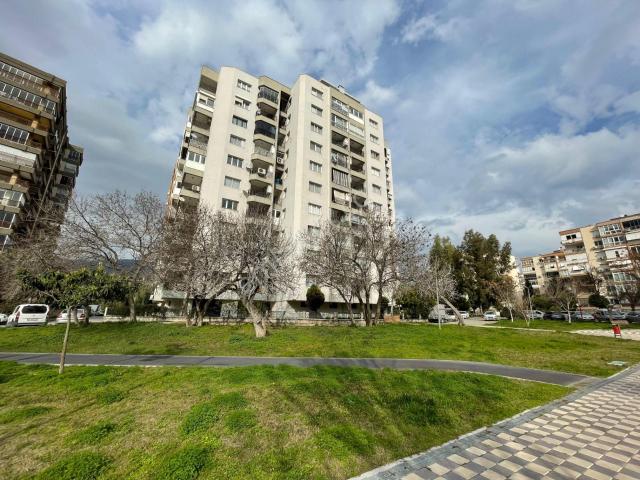 Bayraklı Manavkuyu Aslankent Sitesinde 3+1 Kiralık Daire