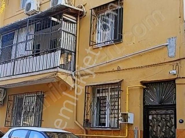 Bayraklı Onur Mahallesi Satılık 4katlı Bina + 2 Kat