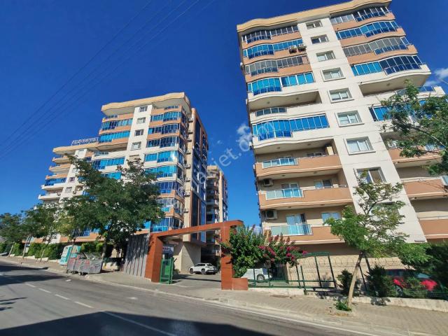 Bayraklı Org. Nafiz Gürman Ziyam 8 Sitesinde 3+1 Kiralık Daire