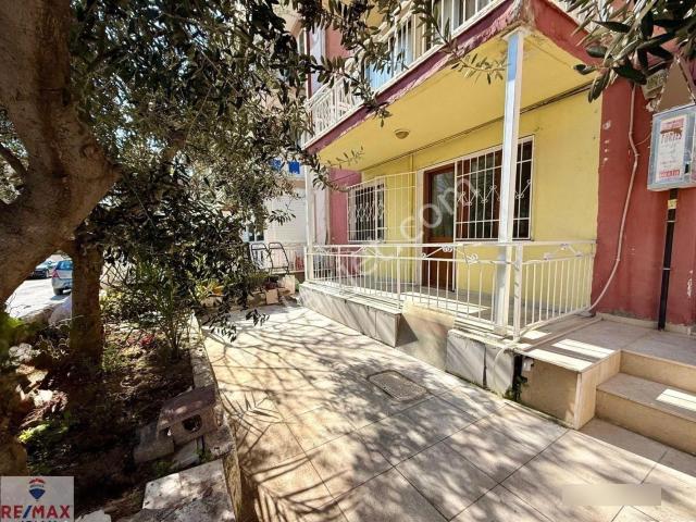 Bayraklı Osmangazi Mahallesinde Satılık 3+1 Satılık Daire