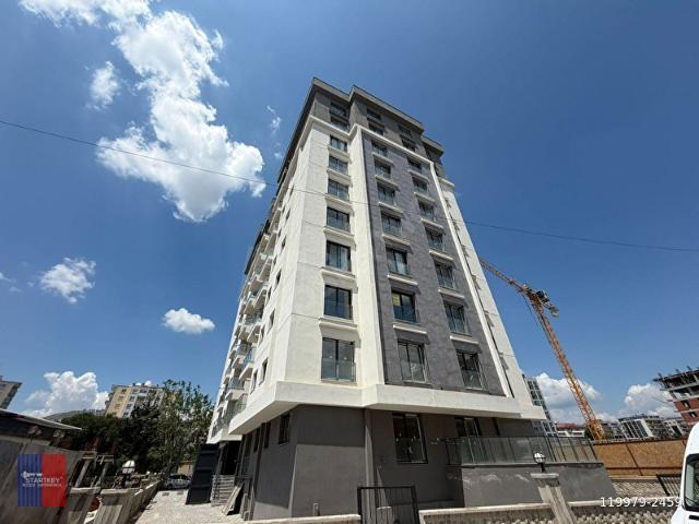 Bayraklı Adalet Mahallesinde Yeni Binada 3+1 Satılık Daire