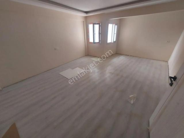 Bayraklı Alpaslan Da Kapalı Mutfak 2+1 Satılık Daireler !