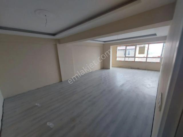 Bayraklı Alpaslan Da Kapalı Mutfaklı Ebeveyn Banyolu Satılık 3+1 Daire !
