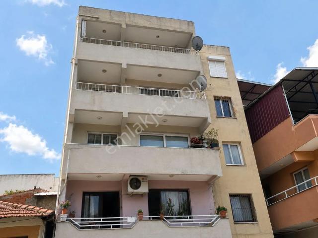 Bayraklı Cengizhan'da Westpark Yakını, Geniş 3+1 Kiralık Daire