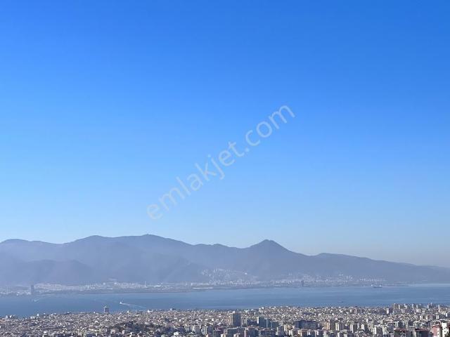 Bayraklı Dasif Vista'da Şehir Hst Yakını,deniz Manzaralı,çift Cephe,havuzlu,güvenlikli 3+1