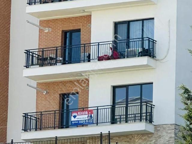 Bayraklı Şehir Hastanesi Toki 2. Etap Kiralık 3+1 Daire