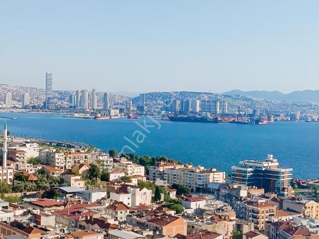 Bayraklı Fuat Edip Baks Deniz Manzaralı Satılık 3+1 Teras Daire
