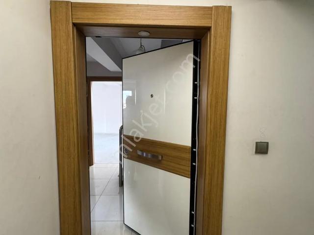 Bayraklı Park Konumunda Fırsat Dubleks Daire