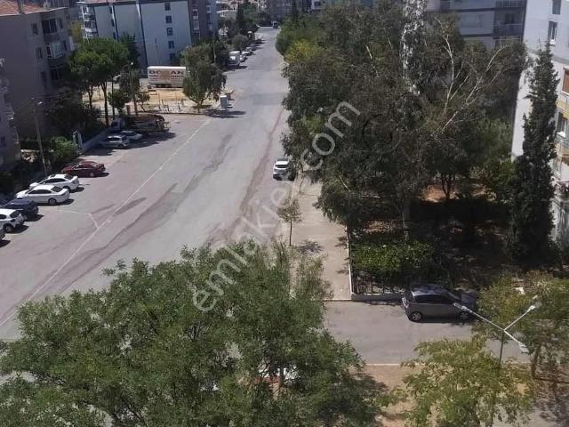 Bayraklı Postacılar 3+1 Asansörlü Geniş Daire