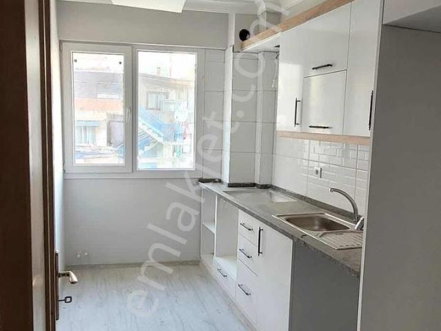 Bayraklı Refik Şevket Doğalgazlı 2+1 Daire