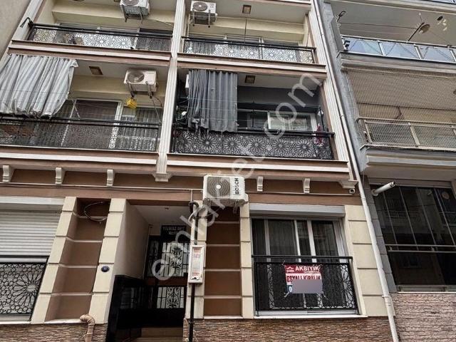 Bayraklı Sevgiyolu İzban Yakını 2+1 Açık Mutfak Eşyalı D.gazlı