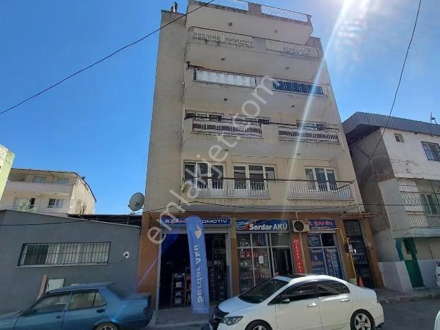 Bayraklı Yamanlar Da Kiralık D.gazlı 145m2 3+1 Çift Wc Li Daire