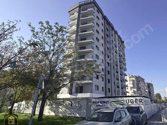 BAYRAKLI MANAVKUYU MAH 3 + 1 KAPALI MUTFAK SATILIK SIFIR DAIRE