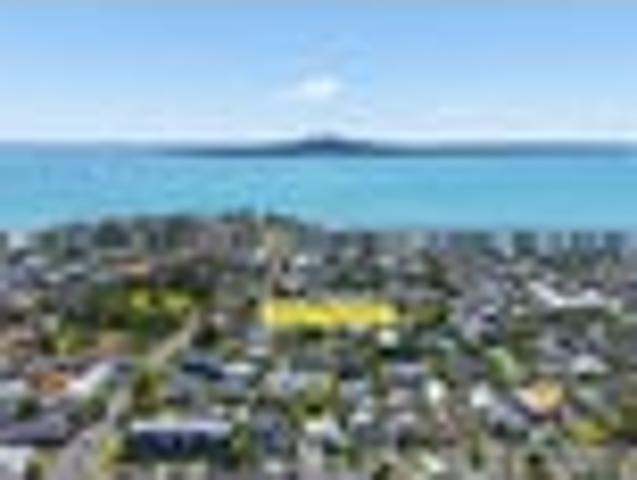 BAYS FAMILY LIVING VIEWS, SPACE, LOCATION