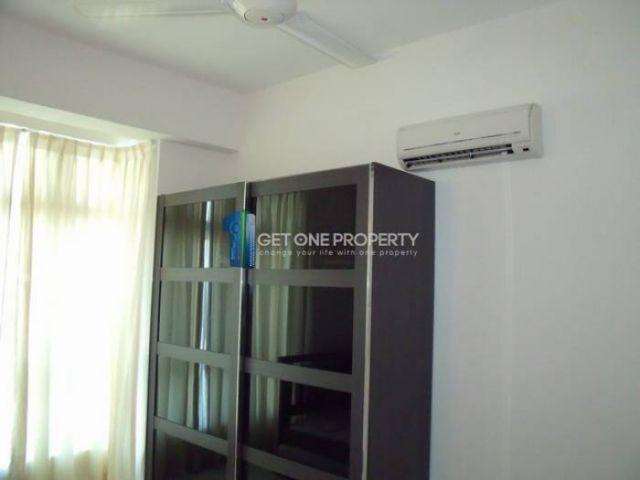 above 20th floor, BU: 1313 sf, sea view and bridge view, 3 rooms and 2 bathrooms, 1 car park, fully renovated and fully furnished rental: RM 3500 negotiable, For more inform, kindly contact Sharon 013 4366670 for viewing arrangement BAYS WATER,Gelugor