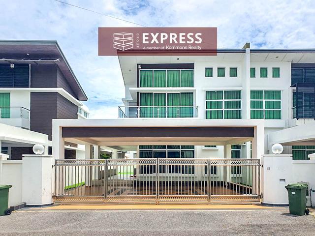 Bayshore Villa Double Storey Semi Detached Well Maintained