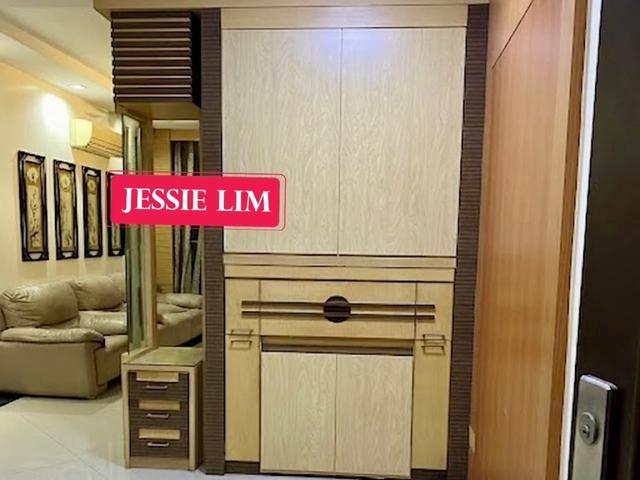 Bayswater Gelugor lower floor 1313sf Egate Renovated Furnished good