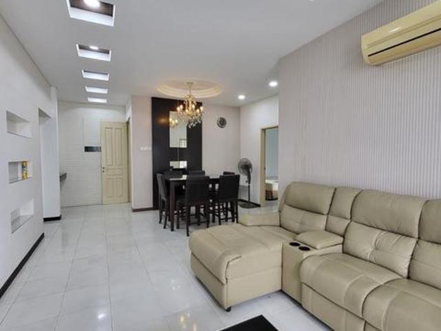 Bayswater high floor fully renovated sea view strategic location