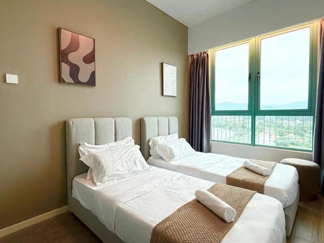 BaySuite bay 21 likas Jesselton quay damai suria