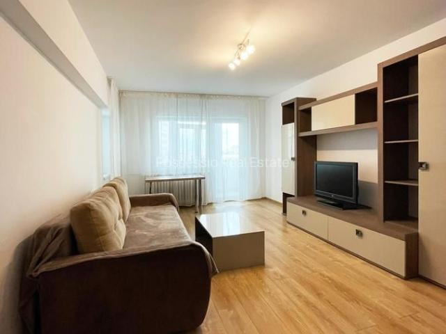 Bd. Unirii Tribunal | 2 Camere Dec. | 65 mp | | 3 Balcoane | Recent Renovat