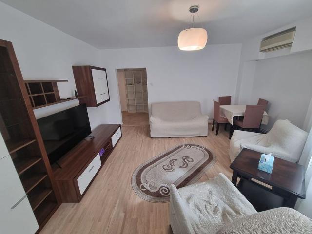 Bd mamaia spitalul militar apartament 2 camere decomandat.