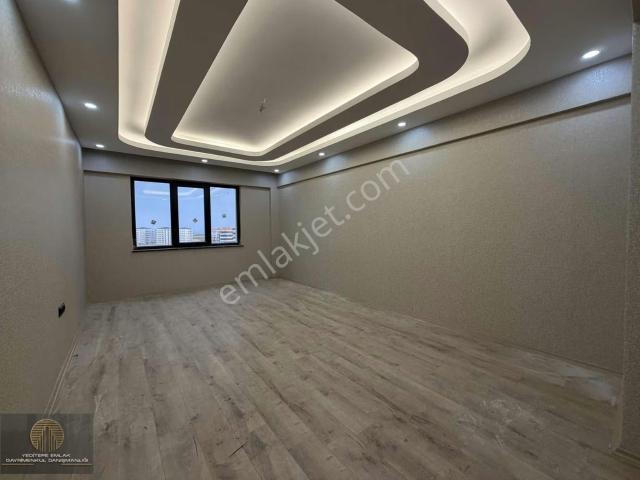 Beşetepe'de 2.5+1 Kiralık Megalüxs Daire 151m2 Arakat!