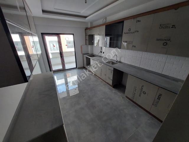 Beşevler Yıldırım Cad 4+1 190 M2 2,kat Kombili Sıfır Daire
