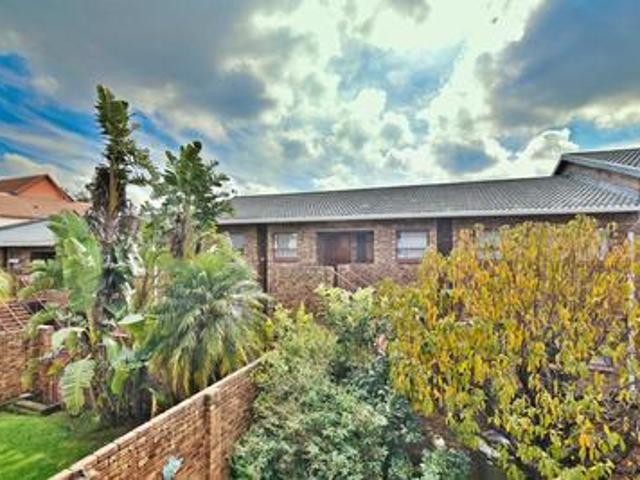 be first in line to view this fantas.